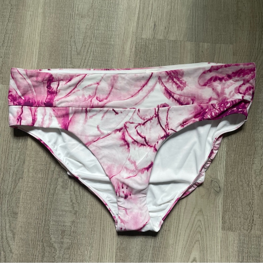 Women’s mid rise swim bottoms pink floral XL